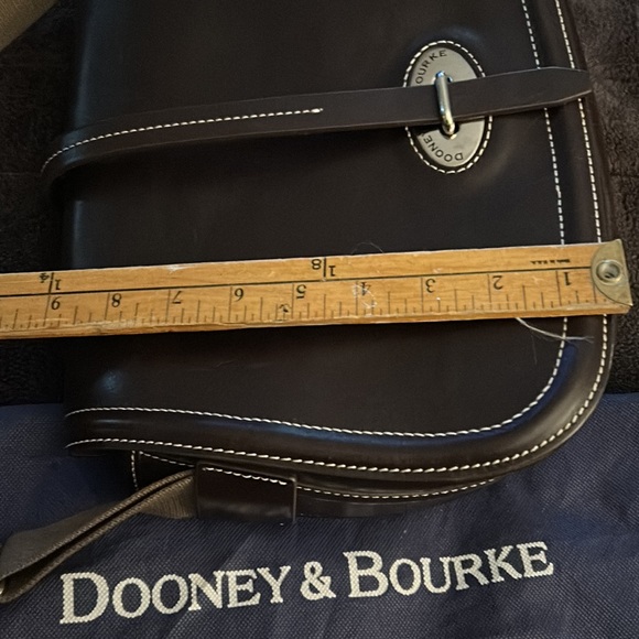 New Dooney and Bourke bag - Picture 13 of 14
